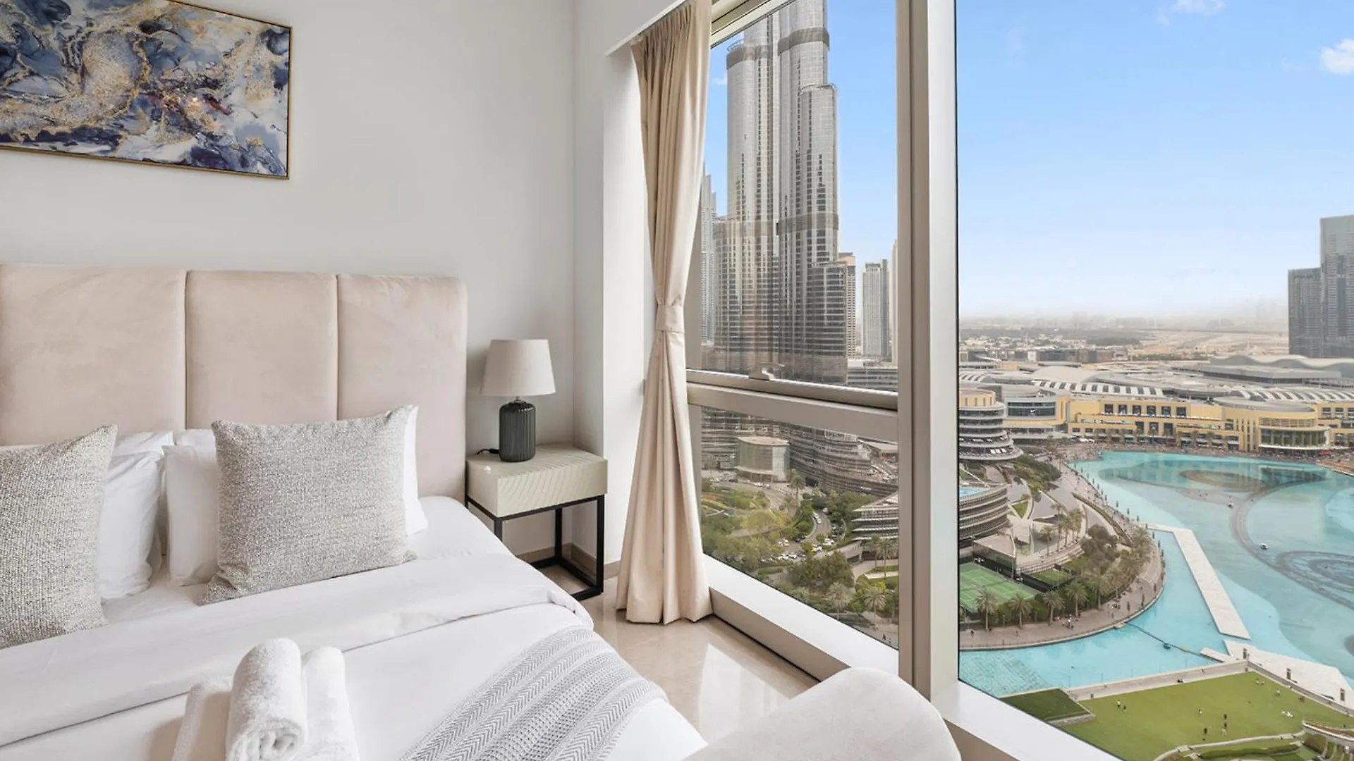 Grande Signature By Emaar - New Luxury 2Br W Panoramic Burj Khalifa & Fountain Show Views Dubai Apartment