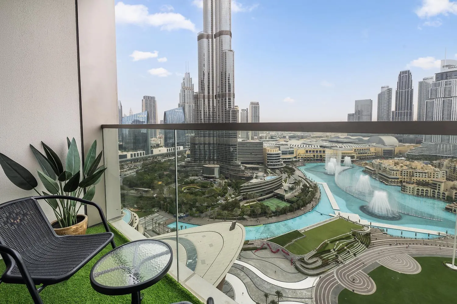 Grande Signature By Emaar - New Luxury 2Br W Panoramic Burj Khalifa & Fountain Show Views Dubai Apartment